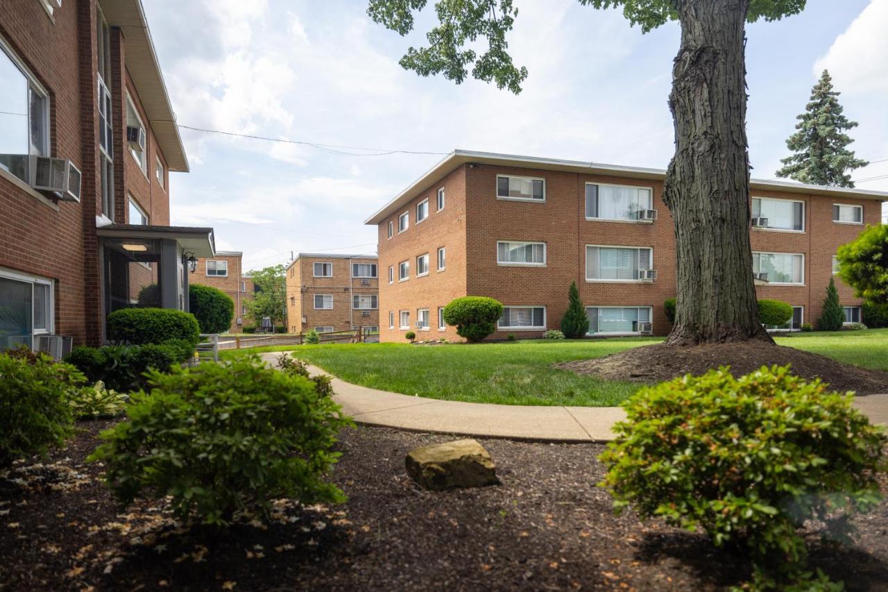 Fairview Park Georgetown Villas 1-1B Close To Cleveland Airport And The Rocky River Valley מראה חיצוני תמונה